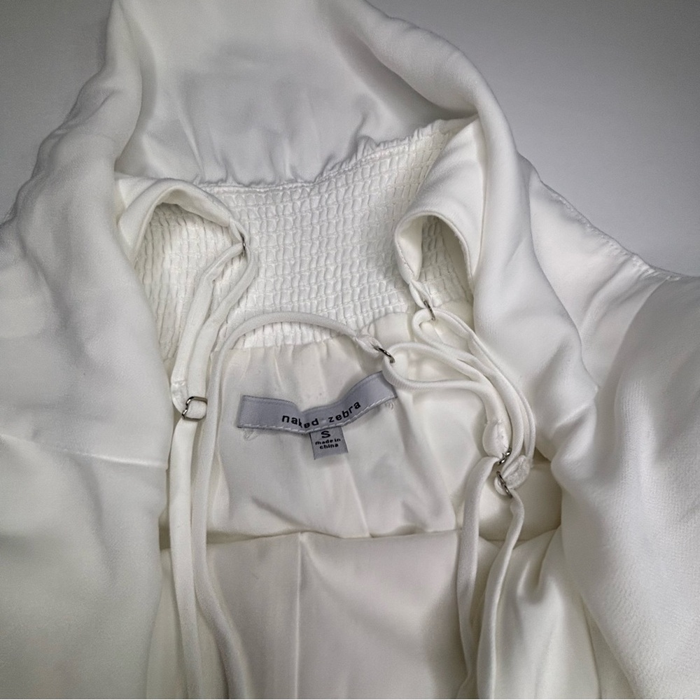 EUC White Tie Waist Short Romper - Picture 3 of 3
